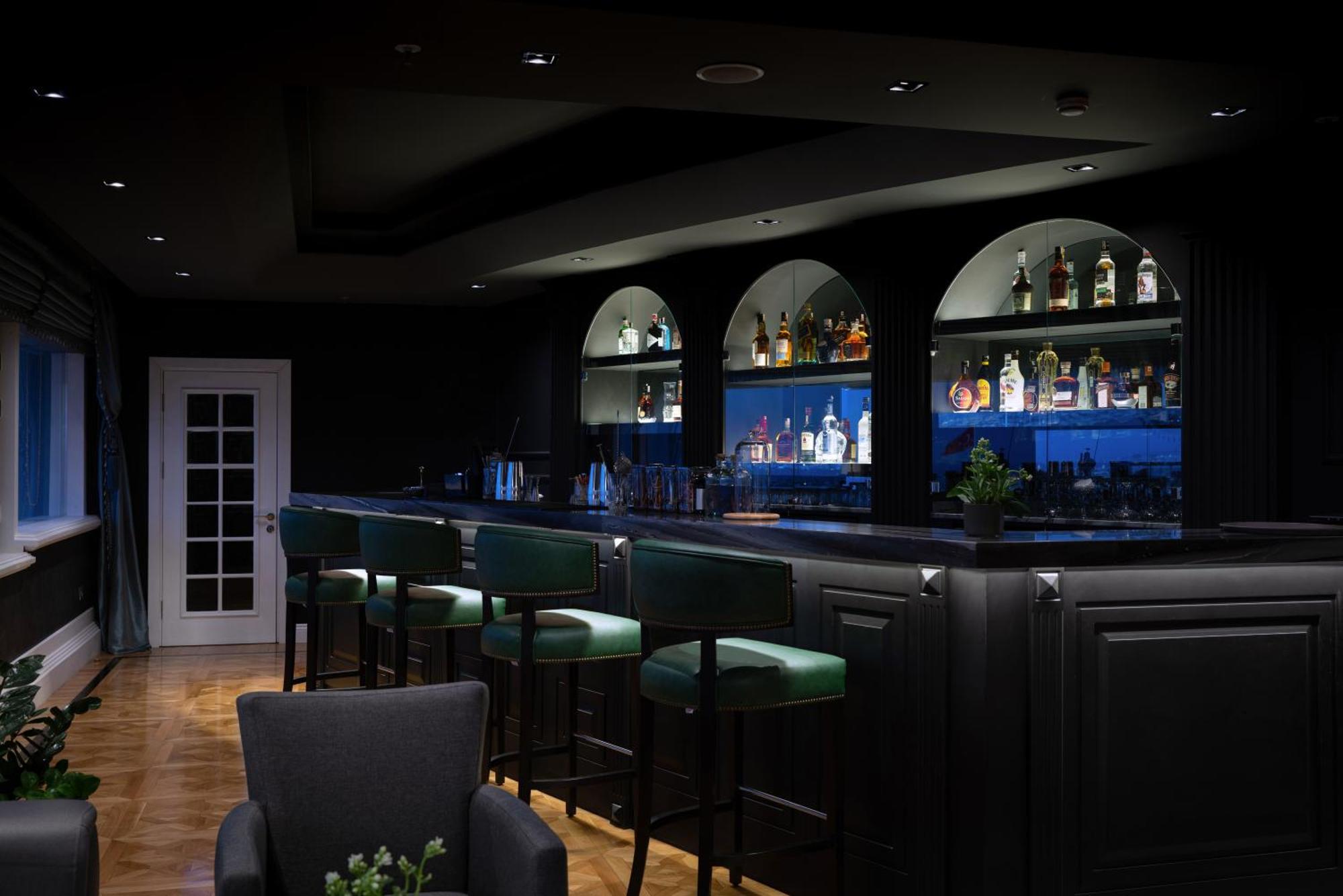 Windsor Hotel & Convention Center Istambul Exterior foto The bar at the 2010 London Olympics