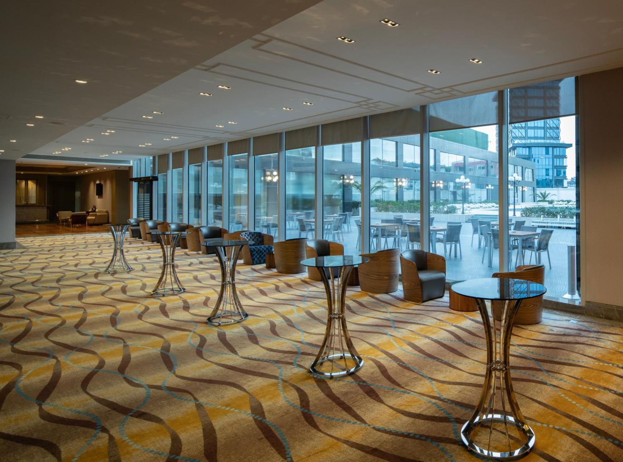 Windsor Hotel & Convention Center Istambul Exterior foto The lobby