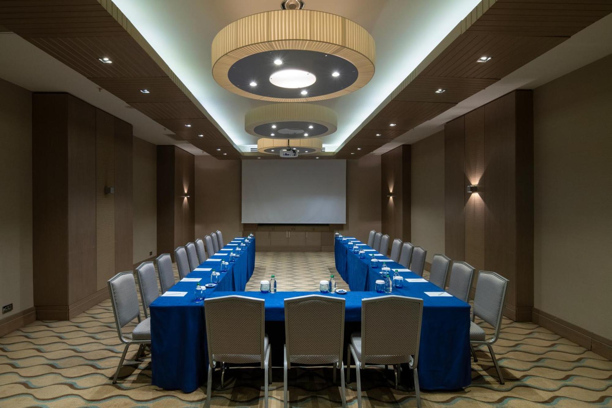 Windsor Hotel & Convention Center Istambul Exterior foto Meeting room