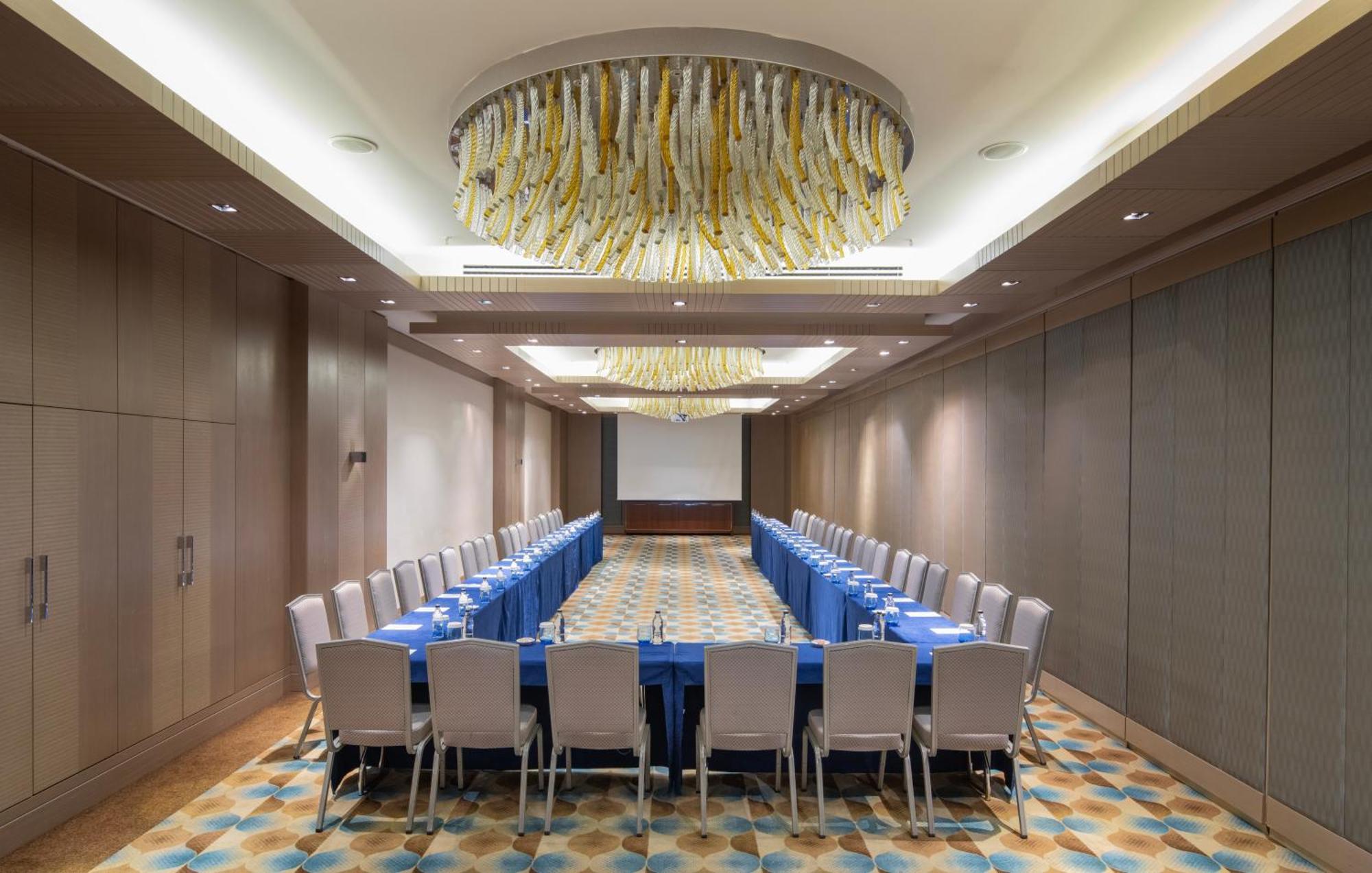 Windsor Hotel & Convention Center Istambul Exterior foto Meeting room