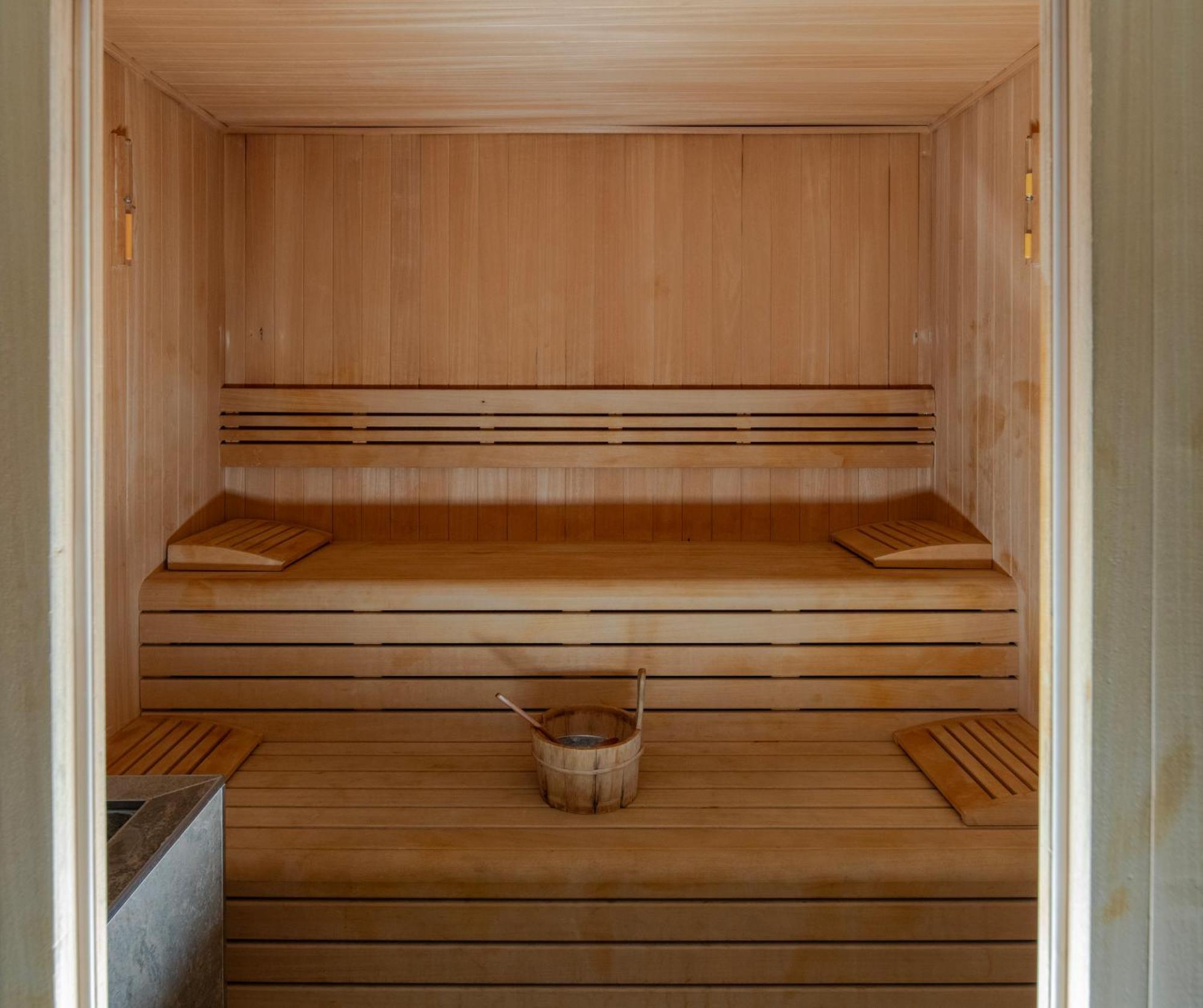 Windsor Hotel & Convention Center Istambul Exterior foto A Finnish sauna